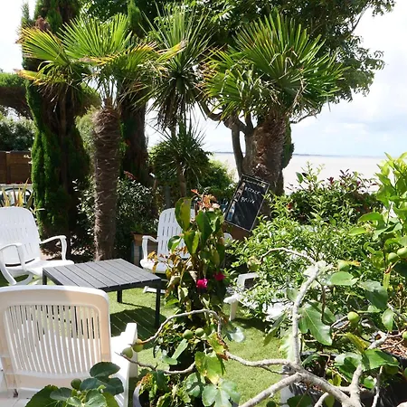 Bed & Breakfast Le Bois D'hotes 3*