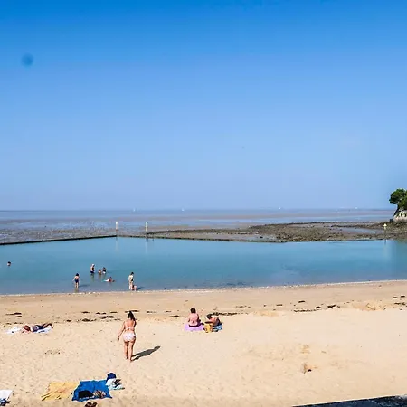Le Bois D'hotes Bed & Breakfast 3*